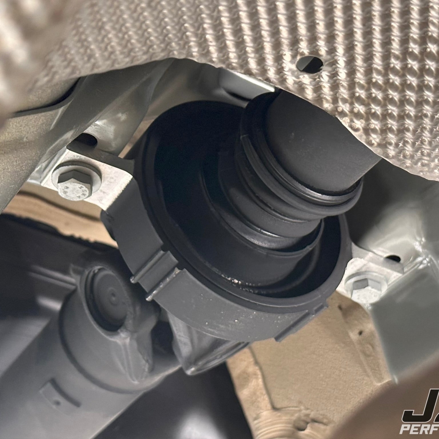 BMW F90/G30/G31/G32/G38 5 & 6 Series / M5 Driveshaft Center