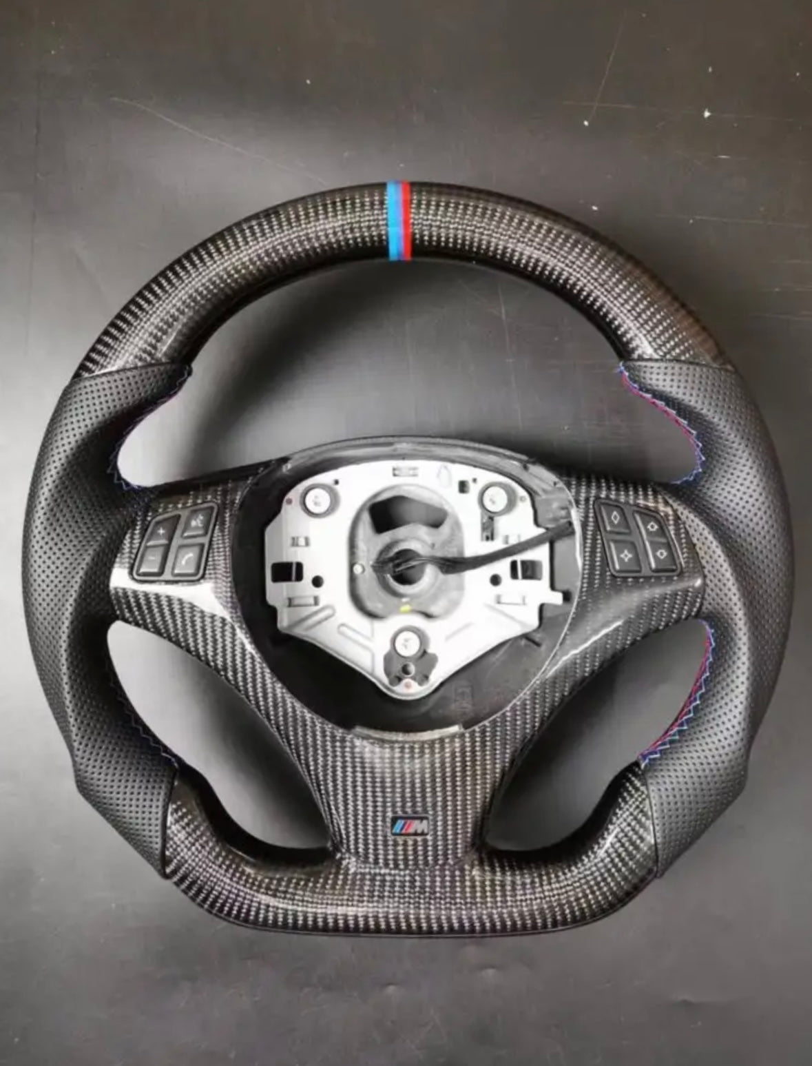 BMW E90 E92 Flat-Bottom Carbon Fiber Steering Wheel (NO PADDLE HOLES)